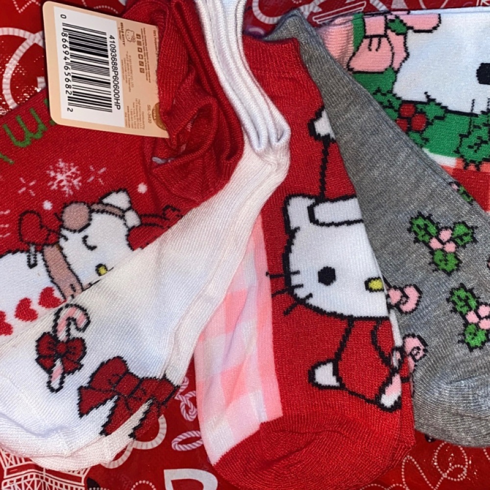 Hello kitty socks - Picture 2 of 2